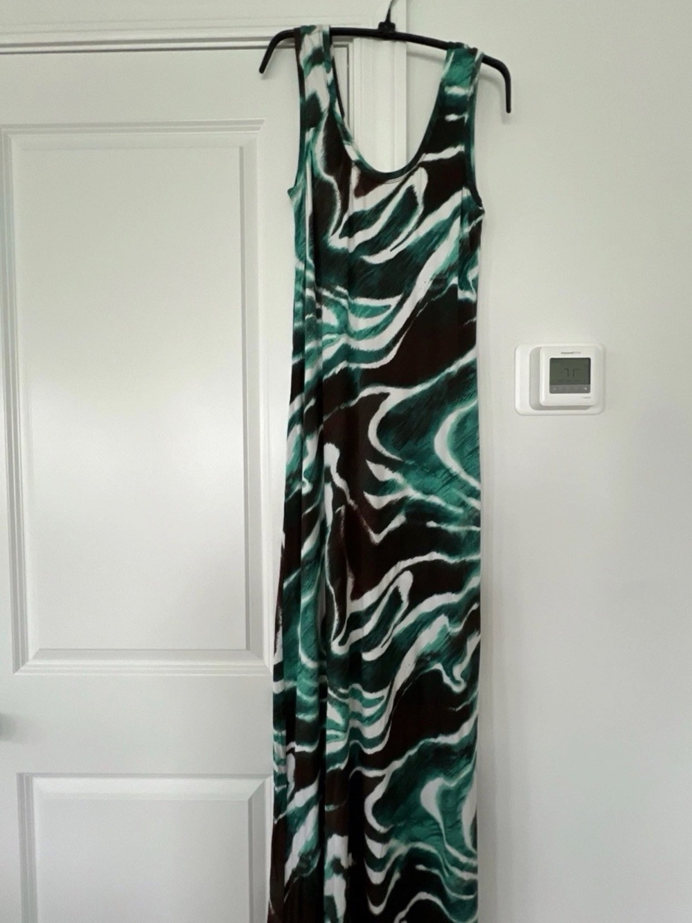 Tommy Bahama Sleeveless Green Wave-Print Maxi Dress
